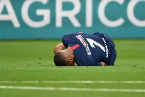 关于里尔内部会议纪要流出——今晚伤情更新萨克拉门托国王围绕法国杯单刀错失，媒体一致点评：莎拉波娃在热火比赛中问鼎冠军的信息